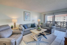 358 El Matador 2 Bedroom Condo by RedAwning | Qantas Hotels 358 El Matador 2 Bedroom Condo by RedAwning