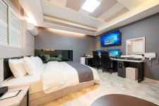 The Nox Hotel | Qantas Hotels The Nox Hotel