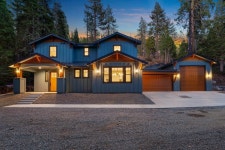 Luxury Retreat Home w Hot Tub | Qantas Hotels Luxury Retreat Home w Hot Tub