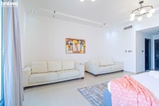 두바이 bnbme, 스카이뷰 타워, 4 + 메이드룸 | 2026년 최신 가격 & 프로모션 - 클룩 Klook 대한민국