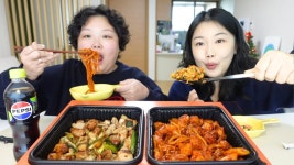 촉촉하고 매콤한 바베큐 치킨🍗 쫄깃한 우동사리와 치밥으로 마무리 풀코스 양념치킨 먹방 [프랑킨 바베큐 치킨] Chicken Mukbang VLOG