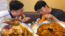 네이버 인플루언서 [네이버 인플루언서] 줄서서 먹는다는 중국집 🍛 야끼우동과 탕수육 (W. 감스트)