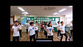 2015 교실에서 찾은 희망 용전초 6학년 5반 | Doovi 2015 교실에서 찾은 희망 용전초 6학년 5반