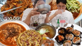 네이버 인플루언서 [네이버 인플루언서] [야채곱창편] 대충 먹는 법이 없네...🌶️먹방브이로그 (냉면 3번, 황금올리브, 엽기 닭발, 투다리... 