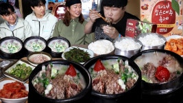 씨유 보은속리산점 | 네이버 인플루언서 [네이버 인플루언서] 24시간 굶고 순대국밥 1대3으로 빨리먹기! 떡볶이 튀김 찐빵 후식 먹고 속리산에 올라갔습니다! [보은]