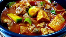 인플루언서 [네이버 인플루언서] 올해먹은 찌개 중에 1등! 평생 써먹는 [애호박 돼지찌개] 이렇게 만들었더니 🍚밥 3공기는 그냥 뚝딱 먹습니다