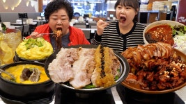네이버 인플루언서 [네이버 인플루언서] 야식으로 족발&보쌈 어떠세요?🤤구독자님 식당을 다녀왔습니다!! 허니마늘보쌈, 불족발, 비빔국수 먹방