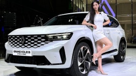 르노 오로라1 그랑 꼴레오스 - 자동차 갤러리