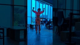 춤추는바비 - YouTube