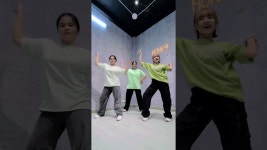 씬나는 베트남 노래🙌🏻 #vietnam #dance #dancechallenge #challenge #onepickent #원픽이엔티 #댄스 - YouTube 씬나는 베트남... 