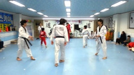 스카이태권도 초청 태권체조시범공연(최우수태권도) | Doovi 스카이태권도 초청 태권체조시범공연(최우수태권도)