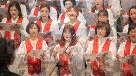 주 은혜가 나에게 족하네 - 할렐루야 찬양대 (하늘샘교회) | Doovi... 