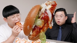 버거킹앞에서 닭대가리인형탈 있던데 - 우마무스메 프리티 더비 마이너 갤러리