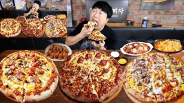 네이버 인플루언서 [네이버 인플루언서] 압도적 무게감의 토핑폭탄 피자!! 치즈파스타떡볶이 쉬림프오븐스파게티 냠냠!