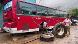 베트남사람이 에어로하클 자가정비하는 영상.youtube - 교통 마이너 갤러리