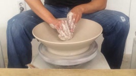 Throwing, making cup and big dish  물레성형 컵과 큰 접시 만들기 | Doovi Throwing, making cup and big dish  물레성형 컵과 큰... 