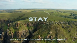 Stay - Hillside Recording & Austin Ludwig: 노래 가사, 뮤직 비디오 및 콘서트