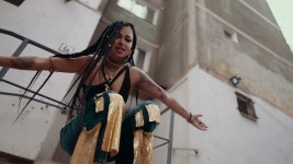 Cine sunt - Badd G & Petre Stefan: 노래 가사, 뮤직 비디오 및 콘서트