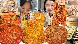동그란편육족발아구찜 | 인생 김치 찾음🥬| 맥모닝 해장은 총각김치 열라면 | 가성비 갑 시장 족발 야식 김밥 | 우리 할머니 90번째 생신🥳 모둠회 아구찜 먹방 브이로그