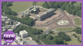 좆모론)버킹엄궁전에서 발견되는 의문의 남성들 - 여자 연예인 갤러리 좆모론)버킹엄궁전에서 발견되는 의문의 남성들  - 여자 연예인 갤러리