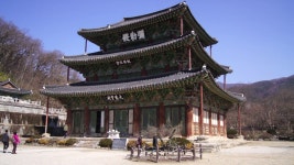 금산사의 웅장함 | Doovi 금산사의 웅장함