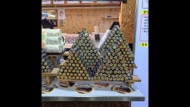 인플루언서] Must-Try Red King Crab Gimbap in Sokcho! | 3849 Bunsik at Jungang Market 속초중앙시장 홍게김밥 떡볶이 3849 꼬마김밥