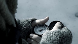 V - Comity: 노래 가사, 뮤직 비디오 및 콘서트