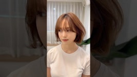 네이버 인플루언서 [네이버 인플루언서] 긴 중단발 머리에서 앞머리와 단발로 자르면 이렇게 변신되요 #단발머리 #단발 #단발c컬펌 #앞머리... 