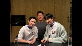 [라이브] 콩콩밥밥 첫방 기념 KKPP푸드 대표이사 광수와 본부장 경수 라이브 - YouTube [라이브] 콩콩밥밥 첫방 기념 KKPP푸드 대표이사... 