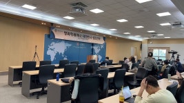 이낙연 전 총리 서울대학교 국제대학원 강의 Live - YouTube 이낙연 전 총리 서울대학교 국제대학원 강의 Live