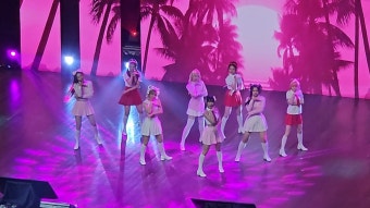현지 곡으로 떼창, 유니스 필리핀 마닐로 팬콘 성황리에 - 걸스플래닛999 갤러리