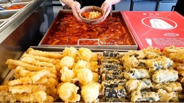 네이버 인플루언서 [네이버 인플루언서] 역대급 대한민국 떡볶이, 강남 맛집 홍미단 떡볶이, 부산을 평정한 이가네 떡볶이... 