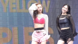 워터밤 SeoDahyun 직캠 5곡 - 트리플에스(tripleS) 마이너 갤러리