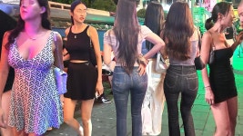 라운드걸 이랑 사귀는 상남자주식회사 대표 ㅋㅋㅋㅋㅋㅋㅋ - 블랙컴뱃 마이너 갤러리