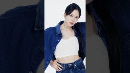 A lot of - MINA: 노래 가사, 뮤직 비디오 및 콘서트