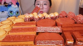 인플루언서] 먹고싶던 초코 과자들🍫 누텔라비스킷 킨더히포 트윅스탑 킷캣로투스 페레로로쉐 밀카비스킷 초콜릿 디저트 먹방 Dessert Mukbang