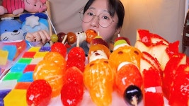 네이버 인플루언서 [네이버 인플루언서] 처음 먹어보는 코하쿠토 보석젤리💎 탕후루 링고아메 사과 탕후루 디저트 먹방 Dessert Mukbang