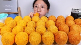 네이버 인플루언서 [네이버 인플루언서] Bhc 4가지 치즈볼 카이막 뿌링치즈볼 디저트 먹방 Dessert Mukbang