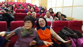 유머 웃음치료 명강사 웃음박사 조상영 교수님의 1월 22일 부산한방병원 초청특강 (3) | Doovi 유머 웃음치료 명강사 웃음박사 조상영... 