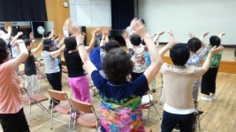 건강백세운동교실/실버체조.힐링웃음체조.레크레이션/박춘자.오소미(1800-1332) | Doovi 건강백세운동교실/실버체조.힐링웃음체조.... 