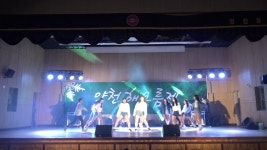 2016 양천중학교 해오름제 3학년 댄스 1 | Doovi 2016 양천중학교 해오름제 3학년 댄스 1