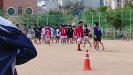170518 송천고 이어달리기 개오짐 (빨간색) | Doovi 170518 송천고 이어달리기 개오짐 (빨간색)