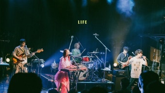 LIFE - ゴホウビ：歌詞、ミュージック ビデオ、コンサート