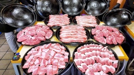 역대급 삼겹살 끝판왕! 대통령상 받은 솥뚜껑 삼겹살, 1++ 한우구이, The Best Korean BBQ pork belly received Presidential Award