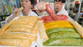 네이버 인플루언서 [네이버 인플루언서] 2천원짜리 시장 메밀전병 20개 털고 배추전 또묵자.. #영월 #왕사남 #청령포 #장릉