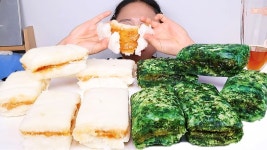 네이버 인플루언서 [네이버 인플루언서] 꿀백설기🍯 쑥꿀설기 꿀이 들어간 설기떡 디저트 먹방 Dessert Mukbang