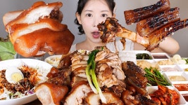 네이버 인플루언서 [네이버 인플루언서] 족마카세🐷 쫀득탱글 족발 돼지껍데기 완전 味味 완미족발 먹방 Jokbal (Pigs Feet)... 