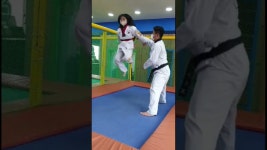 태권도옥산정도장 - YouTube