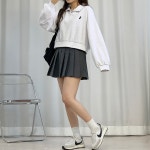 BULLANG GIRL - 버닝 크롭 맨투맨 - 코디북 버닝 크롭 맨투맨