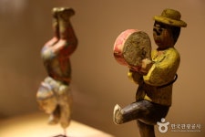 평창올림픽 폐막식의 물구나무 꼭두